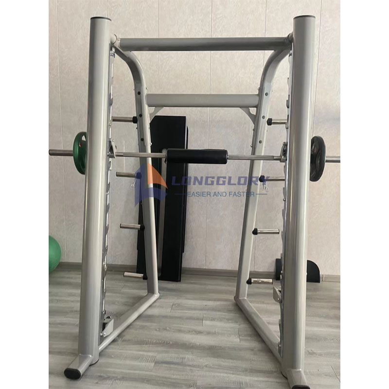 Sporto salės įranga Smith Machine