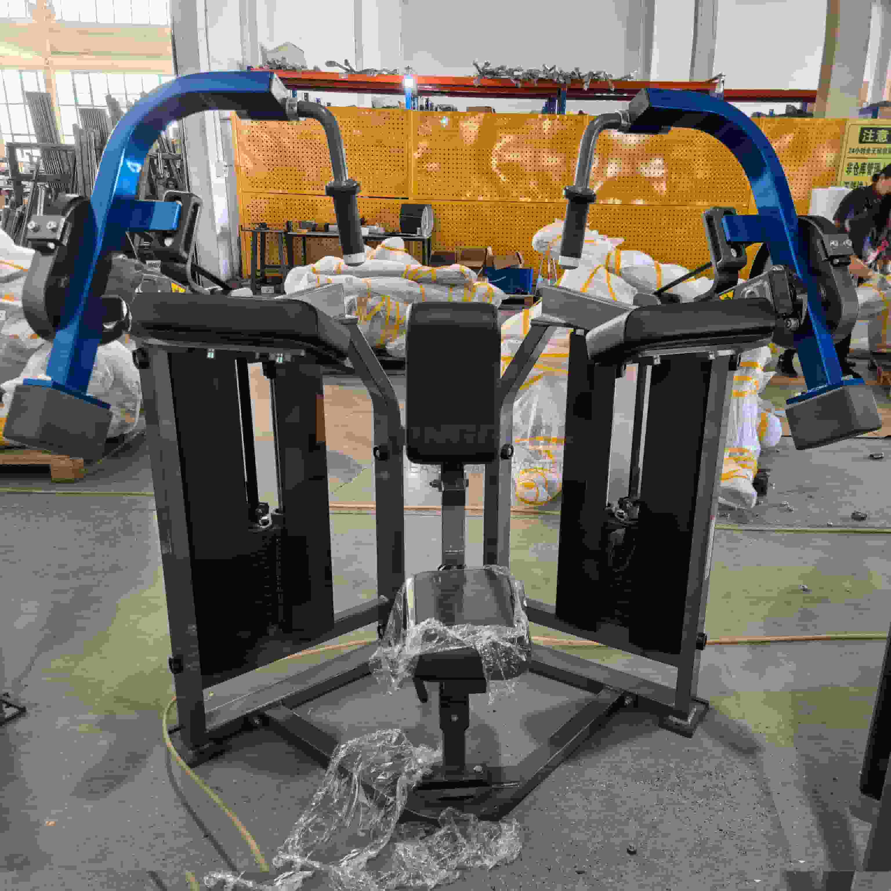 Iso Lateral Triceps Prailginimo mašina